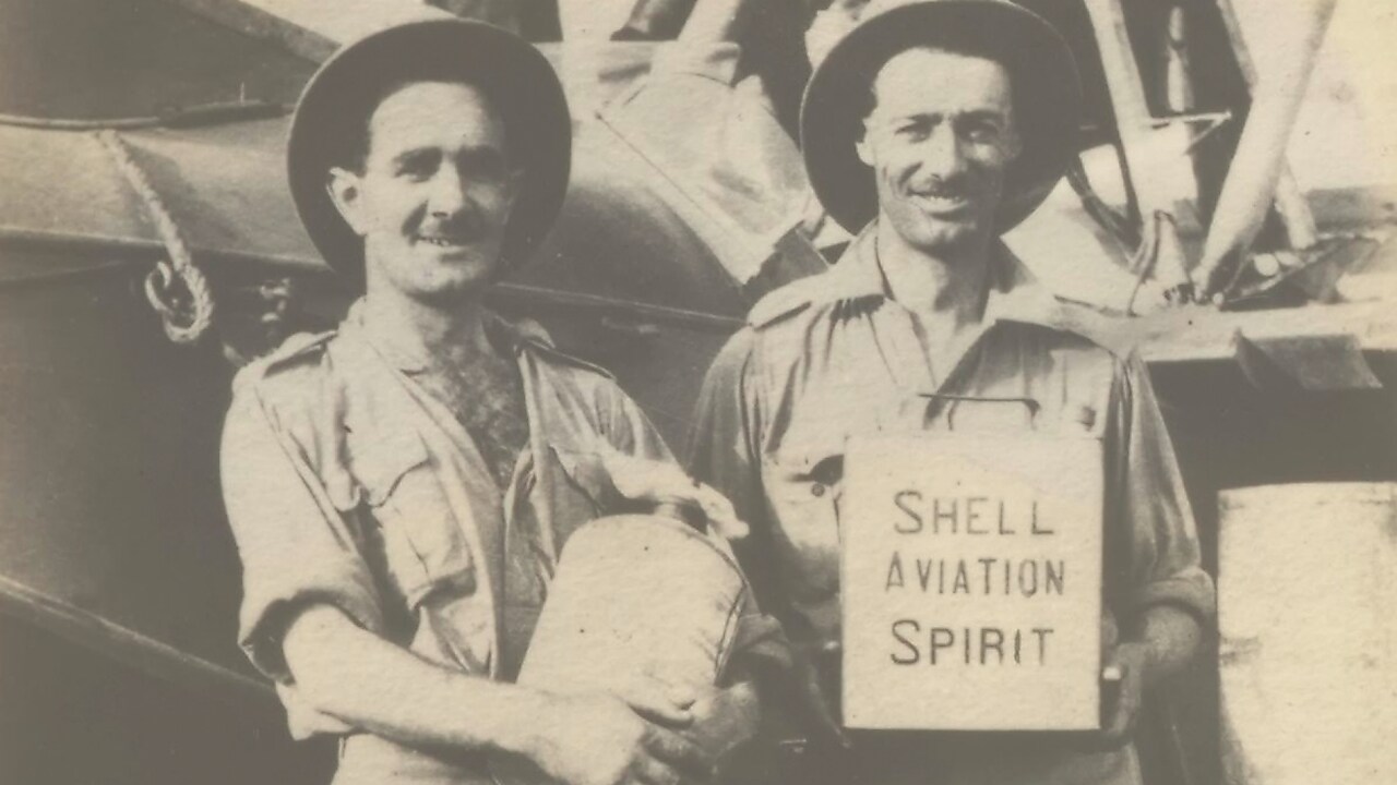 photograph of Macpherson Smith’s team