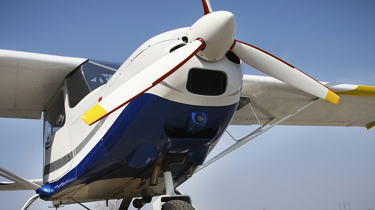 Single engine airplane