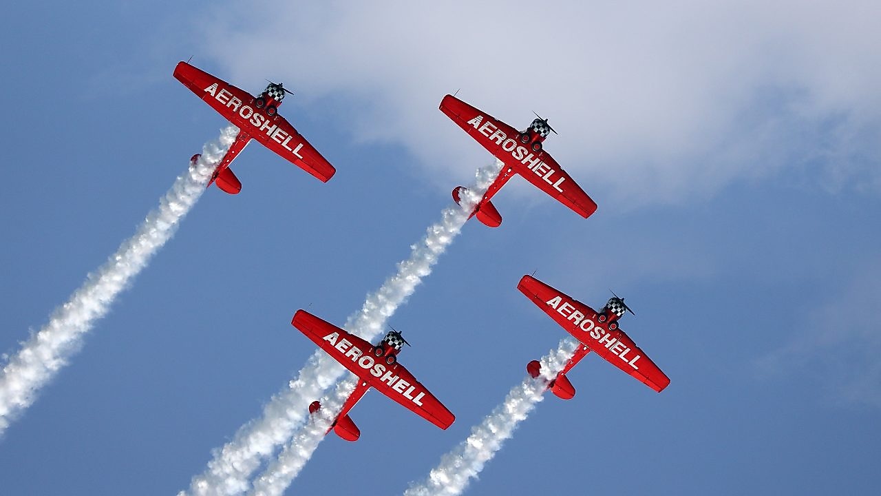 aeroshell planes in the air