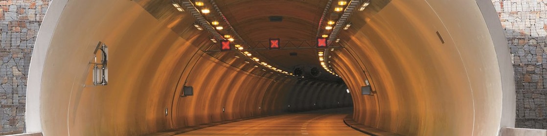 picture of a tunnel