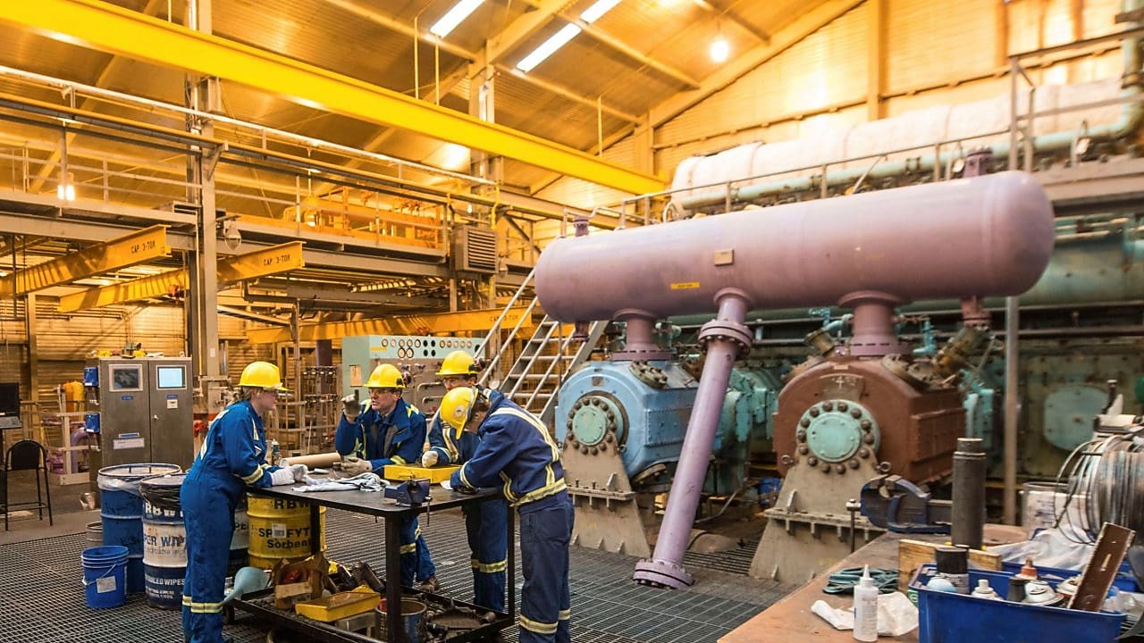 co2 polishing catalyst team meeting in the shell waterton gas plant