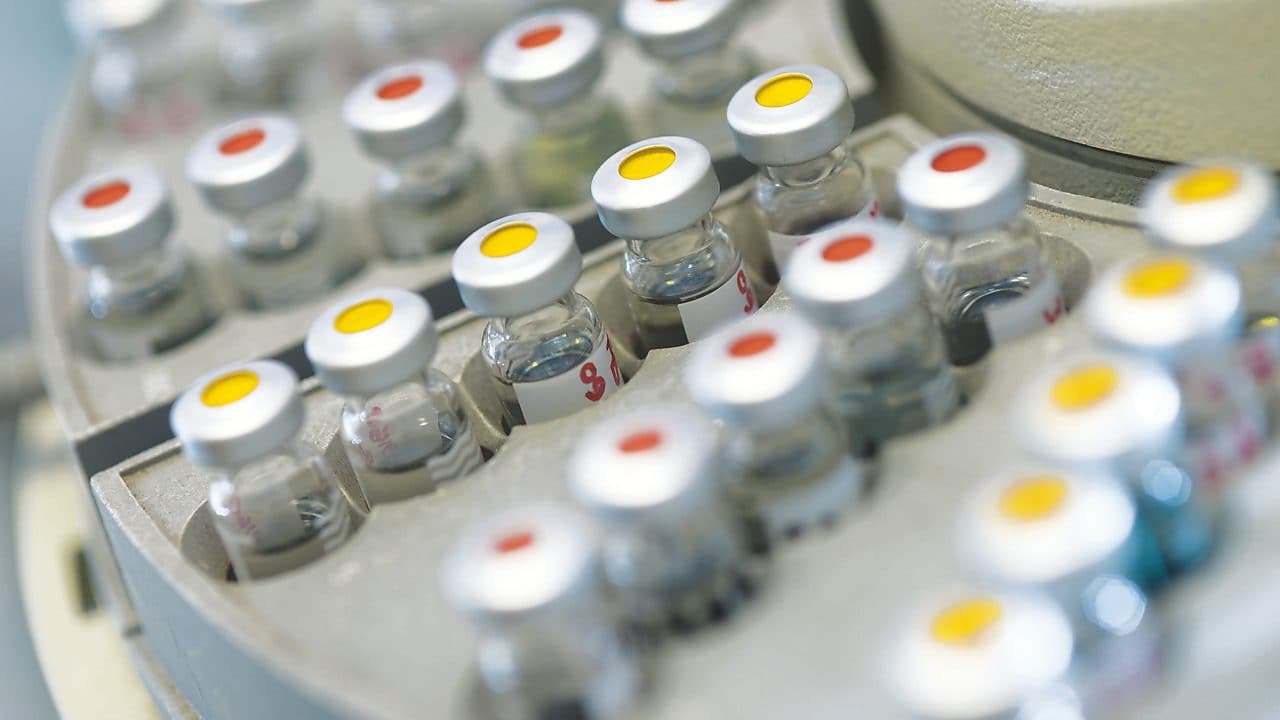 Vials resulting from Shell CO2 Capture System
