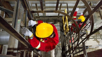 Onsite operational manager installs chains near the shell scotford upgrader
