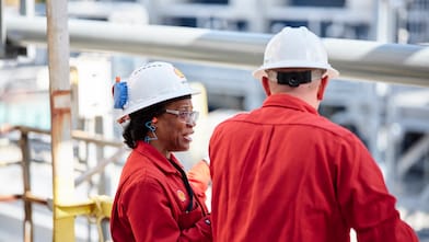 Scot shell claus off gas treating employees using a thermal camera