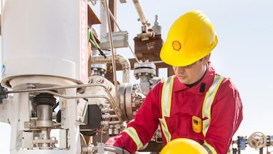 Ethylene oxide production employees working at the Nanhai facility
