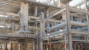Three shell employees at site