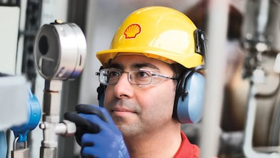 Shell martinez case study shell filter trays vital to onstream stream case study