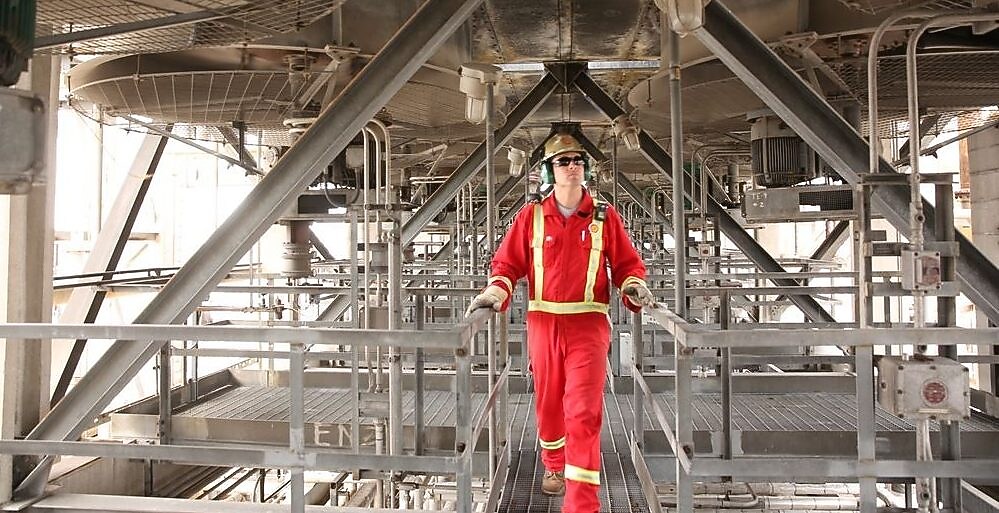 Shell employee looking to optimise operations in Naphtha Hydrotreater