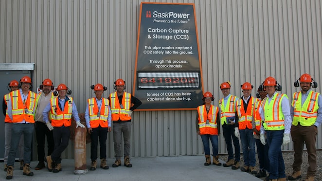 Figure 1: ArcelorMittal and Shell representatives visit SaskPower’s carbon capture and storage facility to see Shell’s CANSOLV post-combustion CO₂ capture technology.