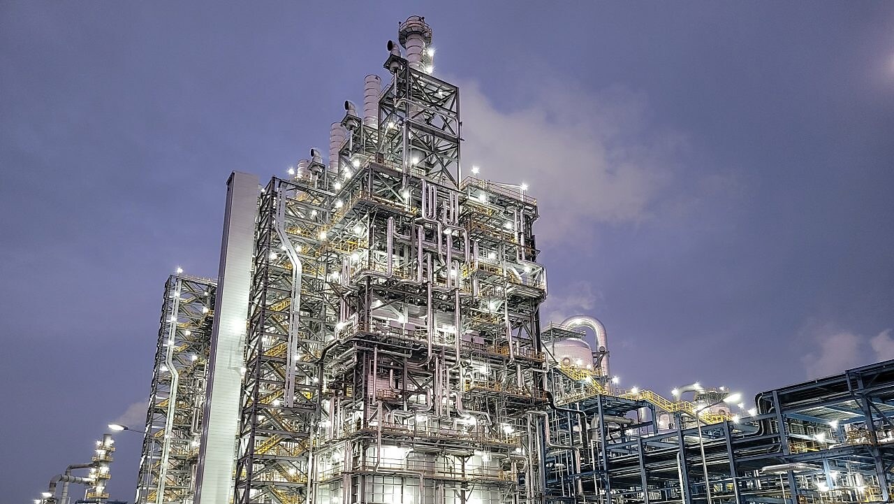 Seamless startup at Hyundai Chemicals HPC supported by Shell Catalysts & Technologies Shell Global