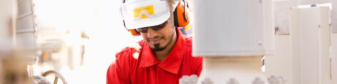 FCC feed nozzle