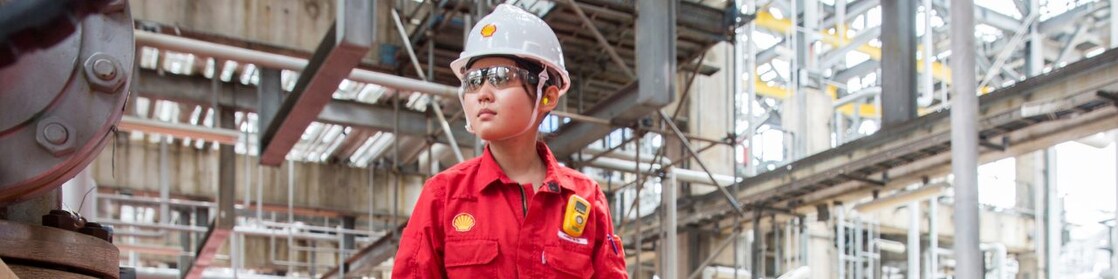 Refinery singapore