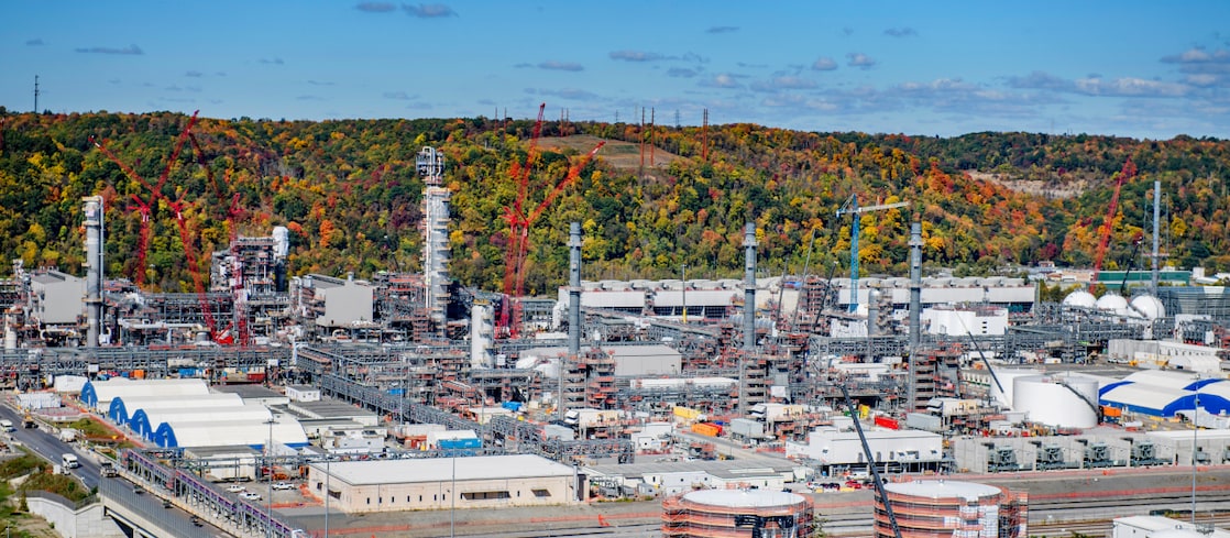 Pipeline at a CO2 injection well