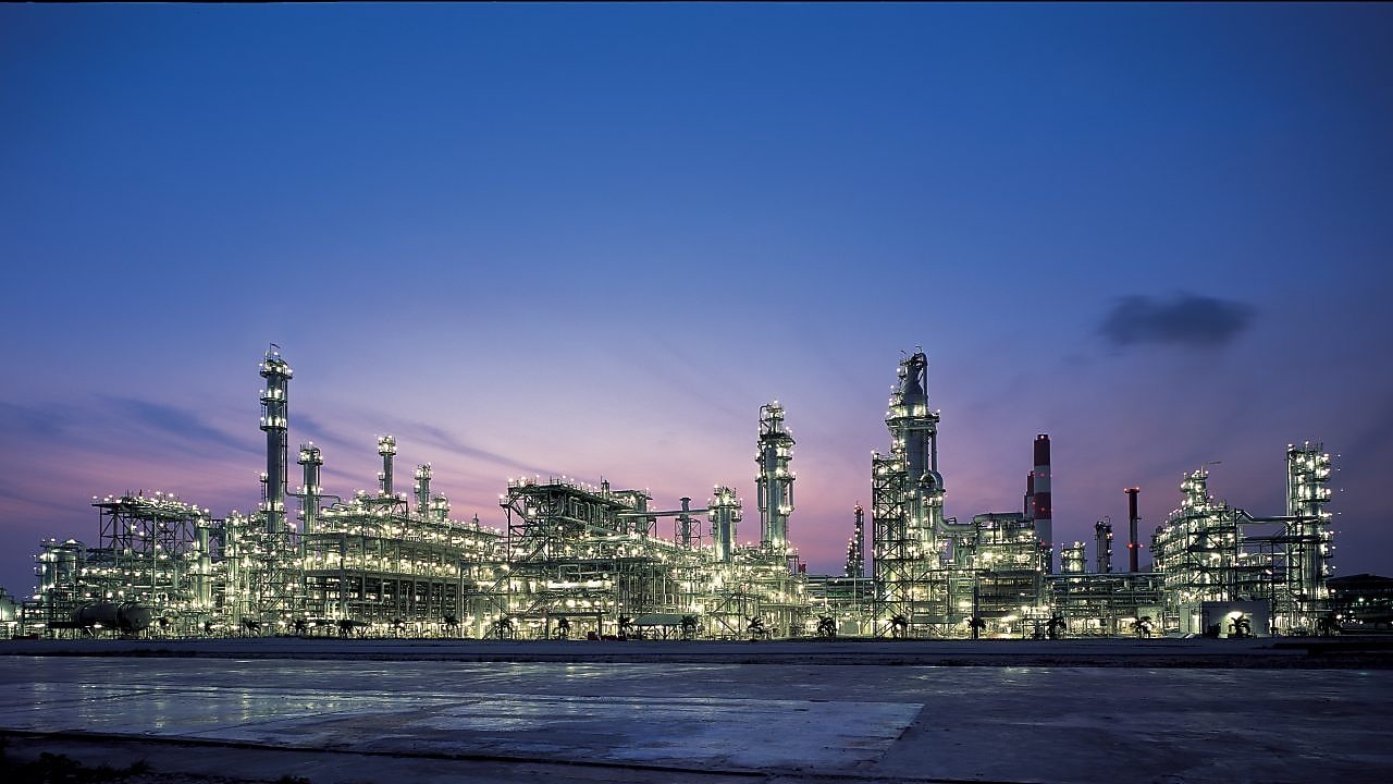 Seraya complex singapore at night