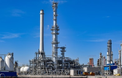 Shell's new aromatics unit at Pernis Refinery for media