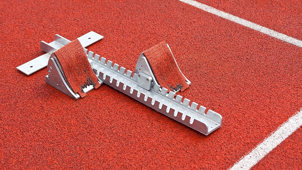 chemicals-propylene-oxide-close-up-of-running-track