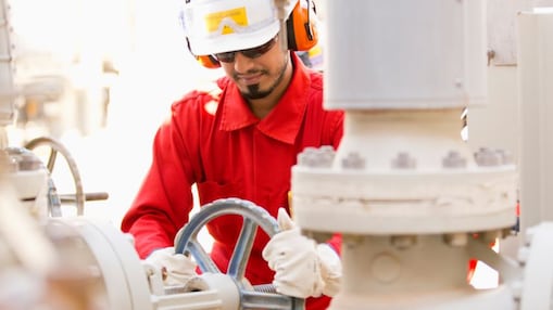 Technician operating valve system