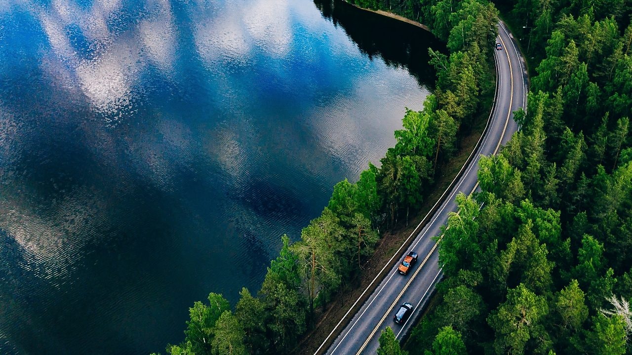 A road and a river with a bird-eye view