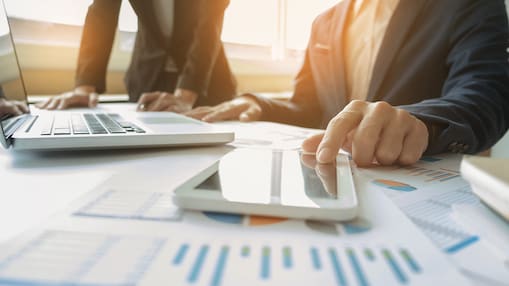 Hand pointing on a tablet device