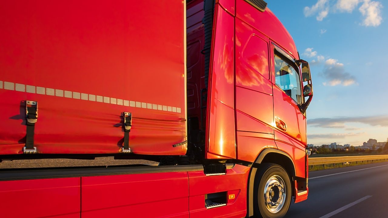 Heavy duty vehicle on highway
