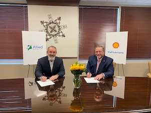 (L-R) Kevin Bourbonnais (President at Allied Reliability) and Steve Reindl (SVP at Shell Lubricants Americas)