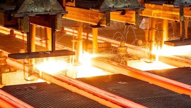 Fire-resistant hydraulic fluids