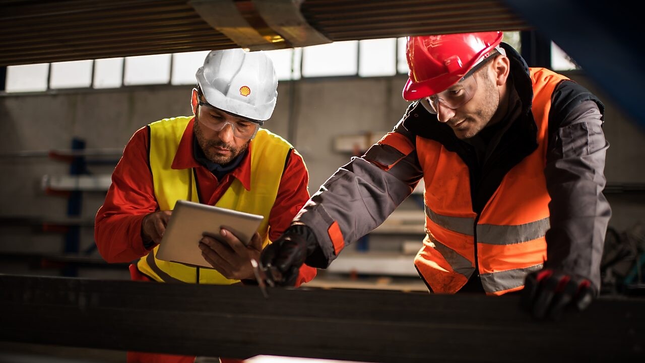 Oil condition monitoring