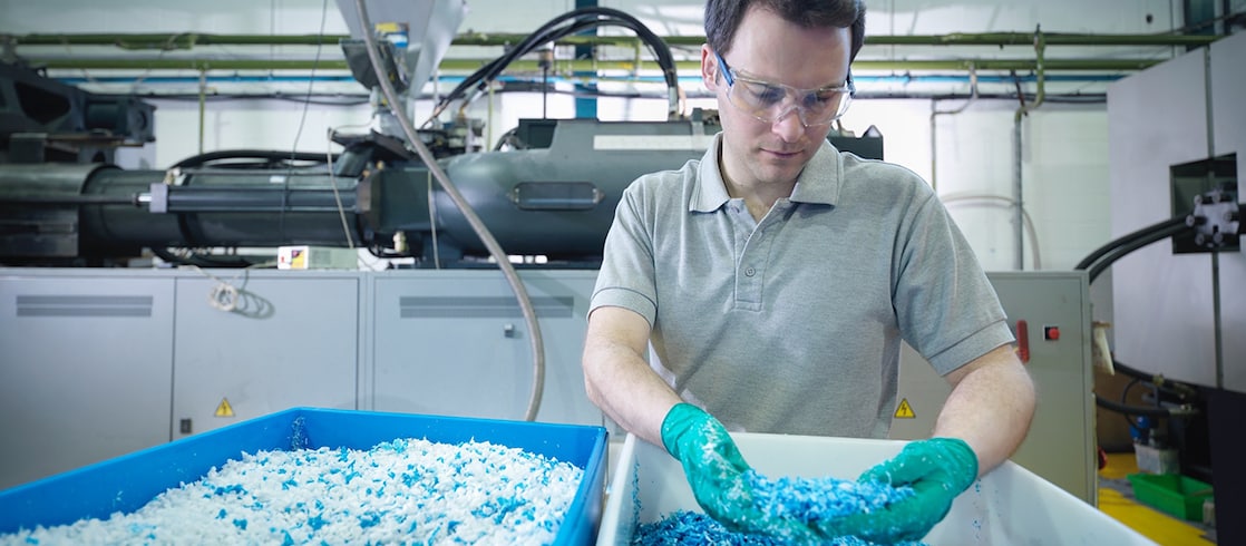 Lubricants for Plastic Injection Moulding Machines