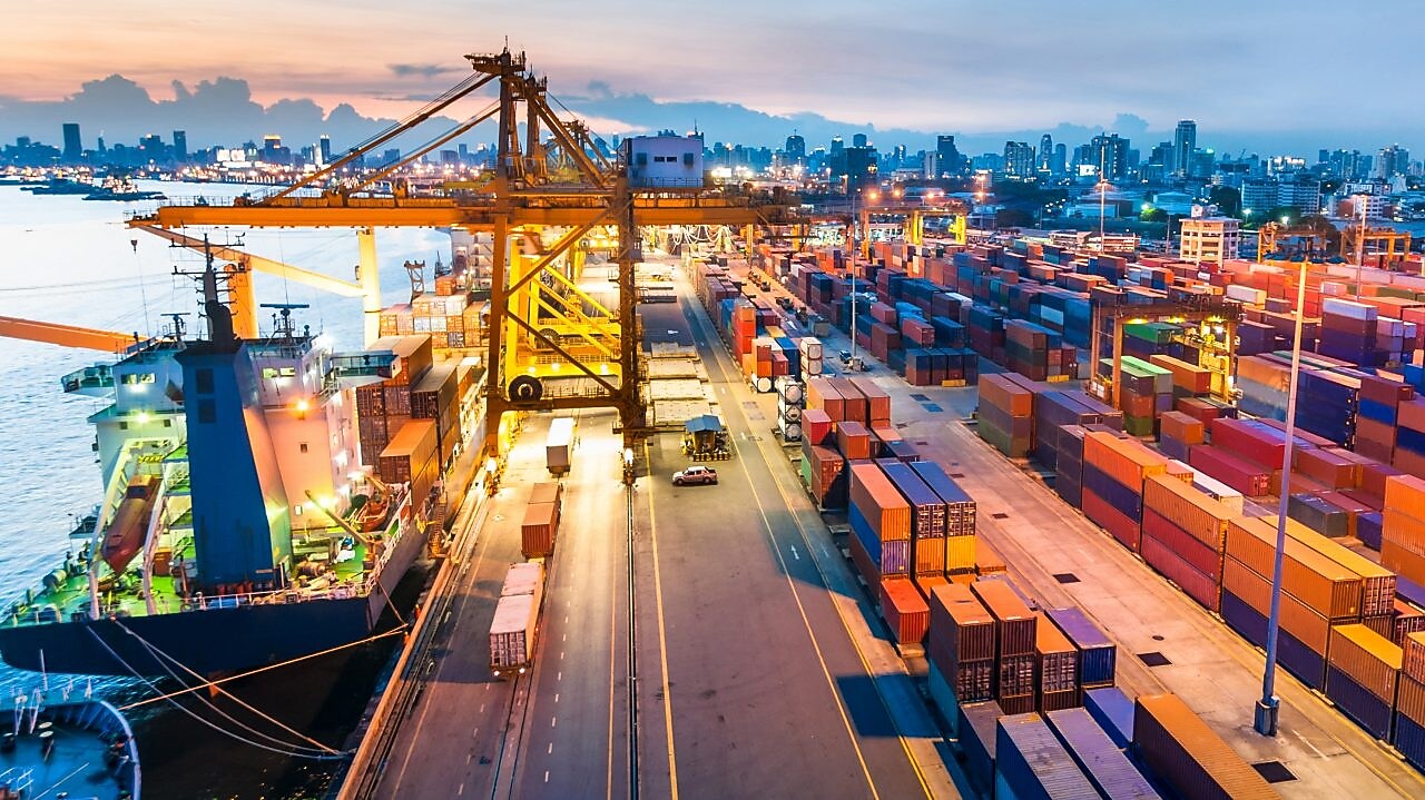 A Shell storage facility indicates the vast capabilities of Shell