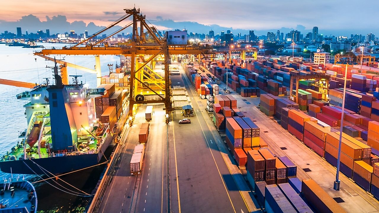 A Shell storage facility indicates the vast capabilities of Shell