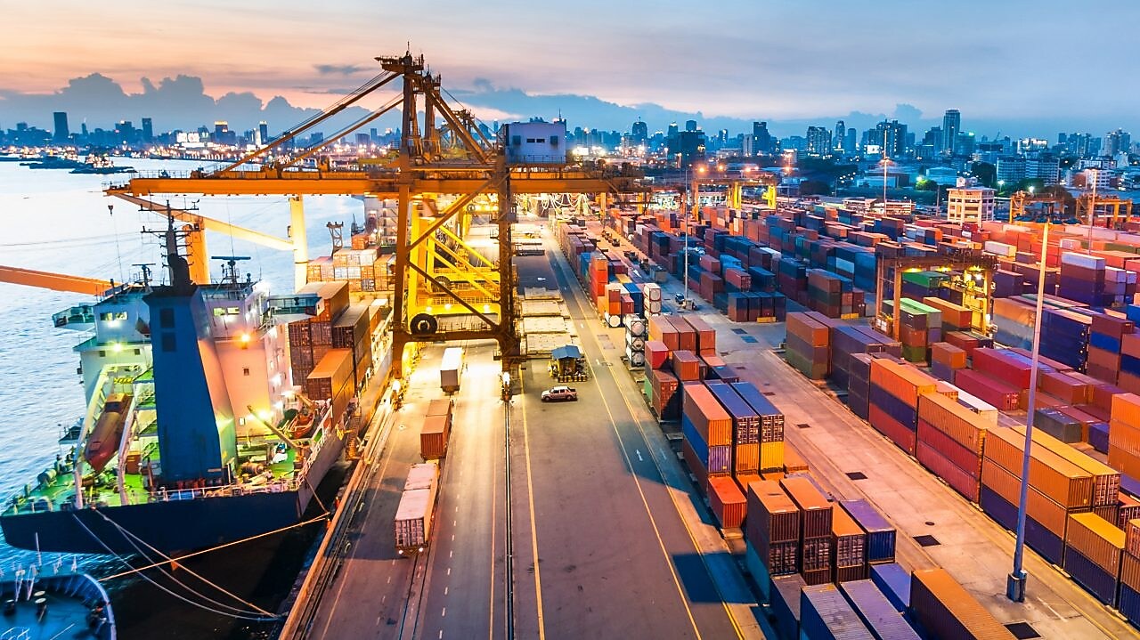 A Shell storage facility indicates the vast capabilities of Shell