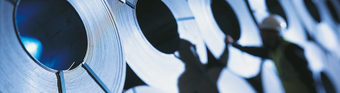 Metals worker and metal sheet piles