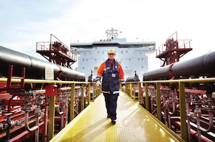 Marine Refuelling. Houston Shipping Channel, Houston USA 2004