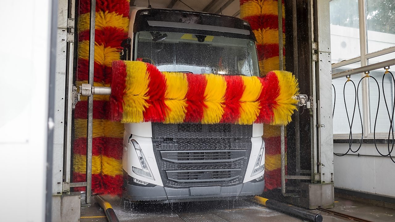 Truck Wash, Truck Parking, and Tank Cleaning