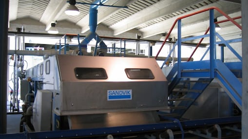 Sulphur manufacturing outlet