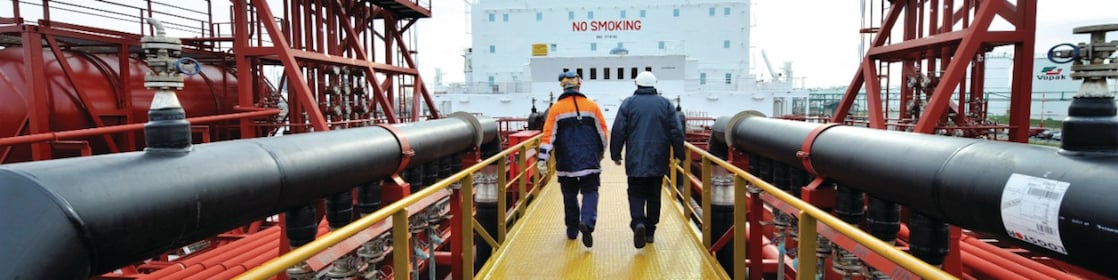 Shell Chemical Magazine Autumn/Winter 2009 global marine logistics Operation
