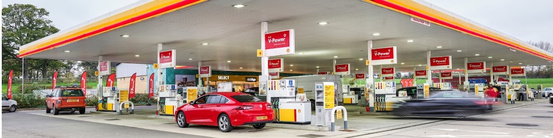 Cobham Retail Station 2017