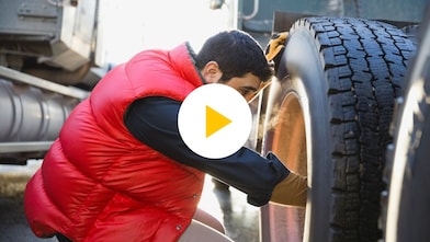 How to check the tyre pressure