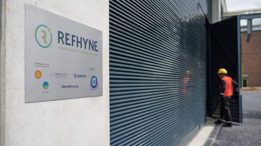 Shell is part of the Refhyne European consortium and with European Commission funding