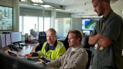 Shell expert working in lab
