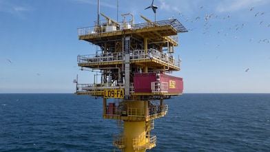 Offshore Platform Kroonborg, Netherlands 2016 Colour: blue, yellow, red