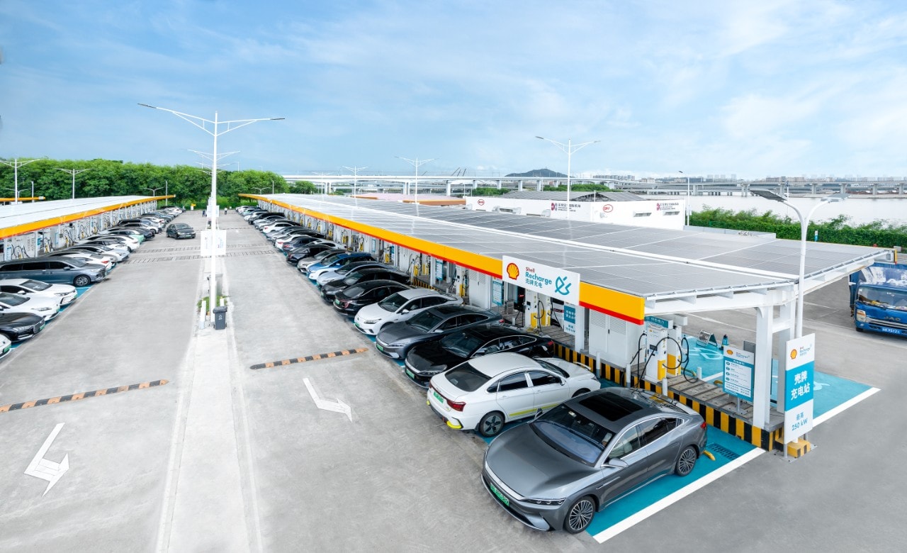 Shell Recharge Shenzhen Airport EV Station