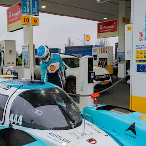 Refuelling hydrogen
