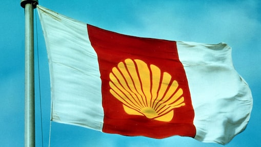 Flag bearing Shell branding