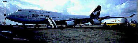 Aircraft on tarmac - First non-stop flight from London to Australia
