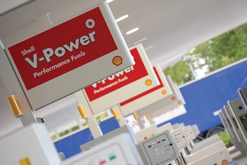 Shell V-Power signage