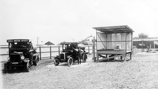 Black and White photo of Shell Motor Spirit vehicles