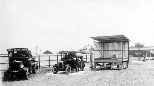 Black and White photo of Shell Motor Spirit vehicles