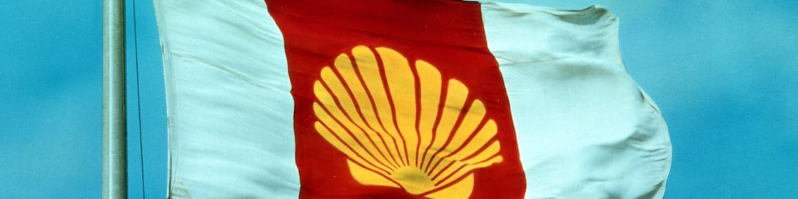 Flag bearing Shell branding