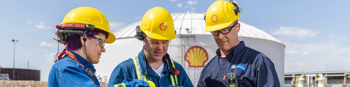 Three Shell engineers